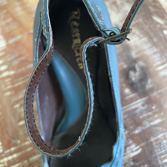 TEAL VINTAGE HEELS WITH A BOW AND CUTE FRINGE - Picture 4 of 13